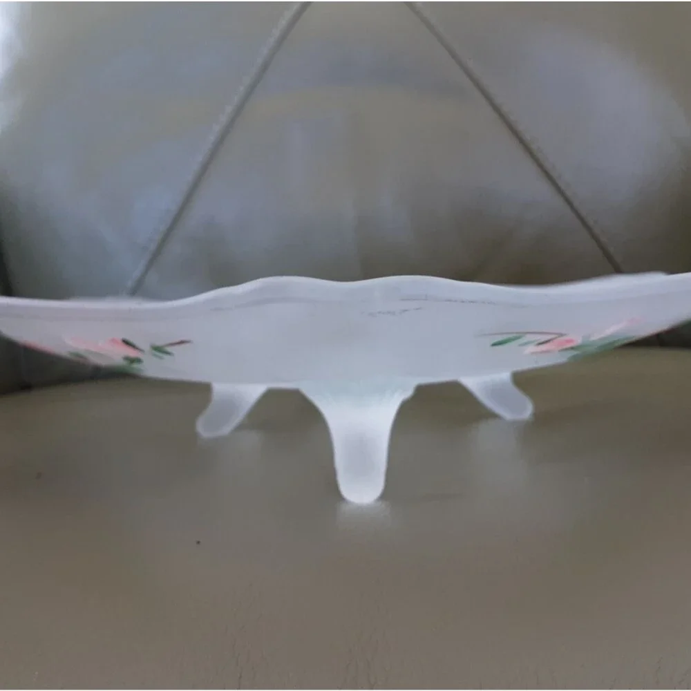 Lancaster WHITE FROSTED w/ Pink Floral Pattern 3 Footed 10
